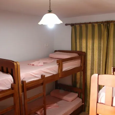Hostel Eden *