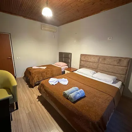 Hostel Eden Tirana