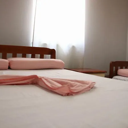 Eden Hostel *
